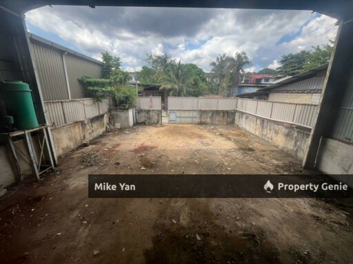 Warehouse Factory Taman Berlian Greenwood Jalan Desa Minang Batu Caves Gombak