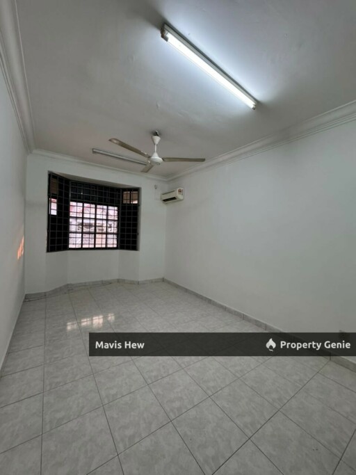 For Rent, Taman Rinting @JALAN BERINGIN 1X, 1.5-Storey, Partial Furnished