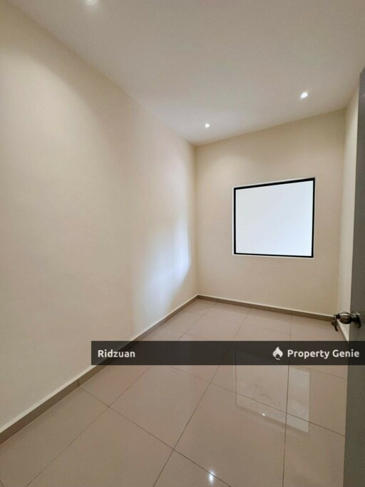 Desa Cemerlang - Single Terrace House