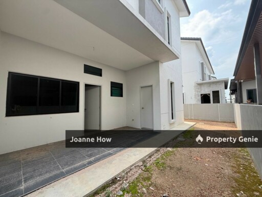 Freehold Double Storey Semi-D 8 Residence Padang Temu Ujong Pasir