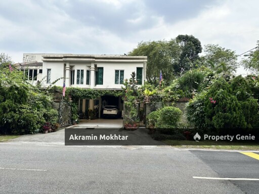 CORNER NICE RENOVATED & EXTENDED 2 STOREY SEMI D HOUSE SS4 KELANA JAYA  SELANGOR