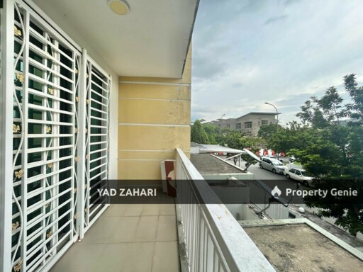 The Terresse, Bandar Puteri Bangi | Superlink 4+1 Rooms | RM670K- Semi Furnished, Spacious Unit & Nearby Exit Highway