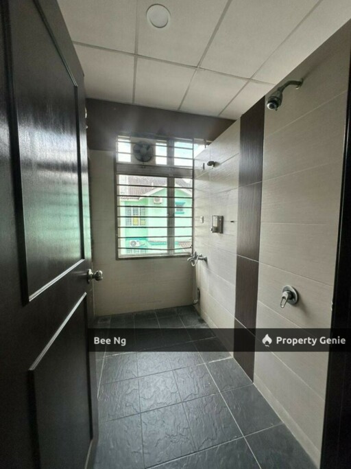Taman Impian Emas 1st Floor Shop Facing Main Road