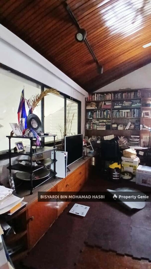 2 Storey Bungalow Bukit Gasing, Petaling Jaya .