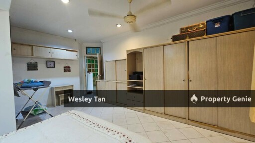 Single Extended Bungalow 4,682sqft 4 Rooms Fully Frunished 43x109 Bumi Lot