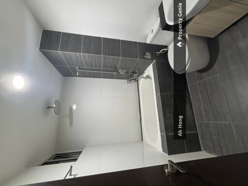 Taman Molek / Molek Pulai / 1bedroom / Fully Furnished / Below Market