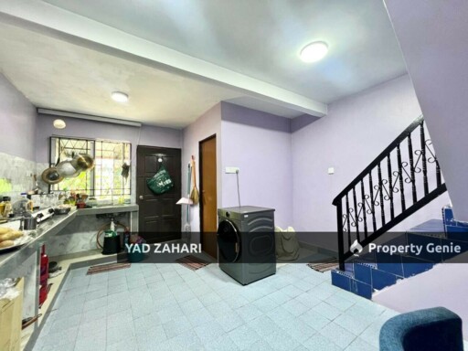 Seksyen 17, Shah Alam | 2-Storey Terrace 3 Bedrooms | RM420K - Cheapest, Fully Reno & Near Surau