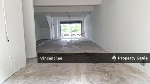 Taman Damai Utama, Bandar Kinrara, Puchong [Ground Floor Shop]  Facing Main  Road and Kinrara Residence