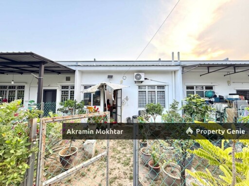 Freehold, Facing Open & Fully Renovated | Single Storey Terrace Taman Seri Changgang 2 Banting Selangor