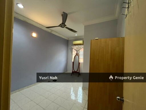 2 Storey Seksyen 7 Shah Alam - Partial Furnshed! Good Condition