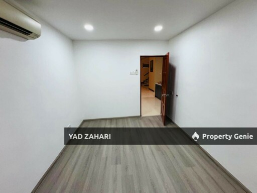 Jalan Jeriji, Bukit Jelutong | 2-Storey Terrace 4 Bedrooms | RM790K - Fully Reno and Extend with Good Neighbourhood