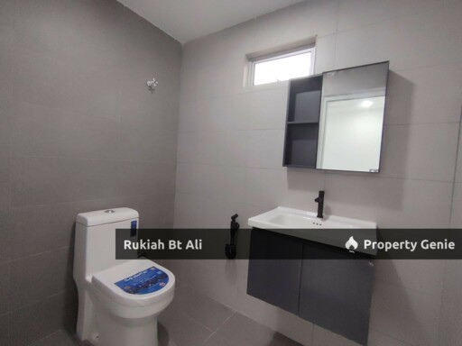Terraced House in Melaka Tengah With 1200 sqft Size