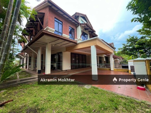 FREEHOLD, END LOT & RENOVATED | DOUBLE STOREY TERRACE, JALAN BIRAI, BUKIT JELUTONG, SHAH ALAM.