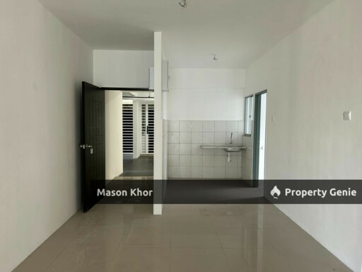 THE STONE CONDOMINIUM 1000sf HIGH FLOOR PAYA TERUBONG