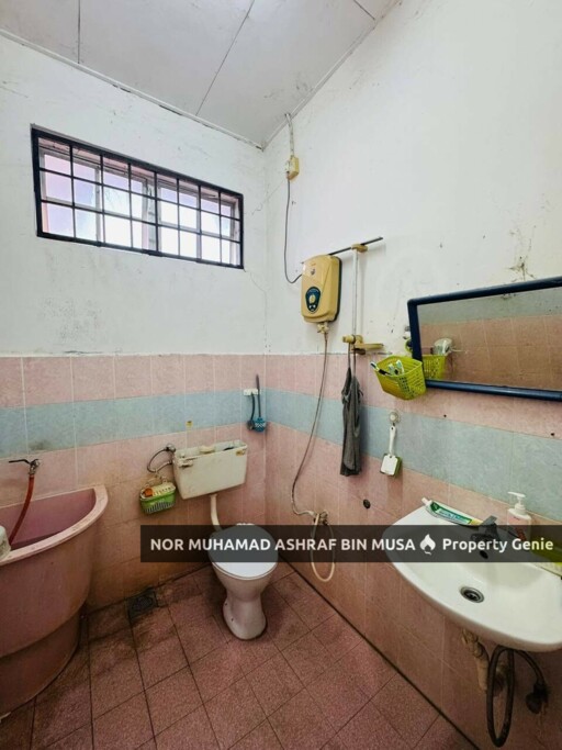 Teres 2 Tingkat Taman Guru Jaya Kangar Perlis