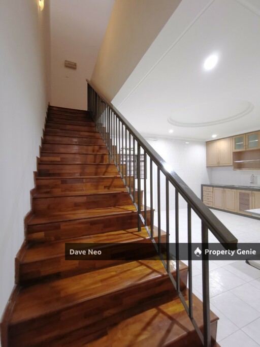 Taman Daya | 2-Storey House | 4Beds 3Baths | Partial Furnished | Near Setia Indah