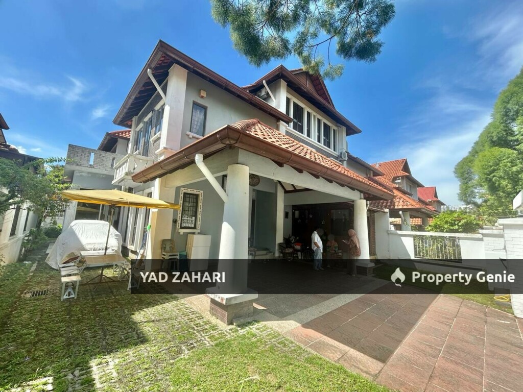 Alam Damai, Cheras | 2.5 Storey Semi D 6 Bedrooms | RM1.89M - Renovated and Extended 2 Rooms & Balcony