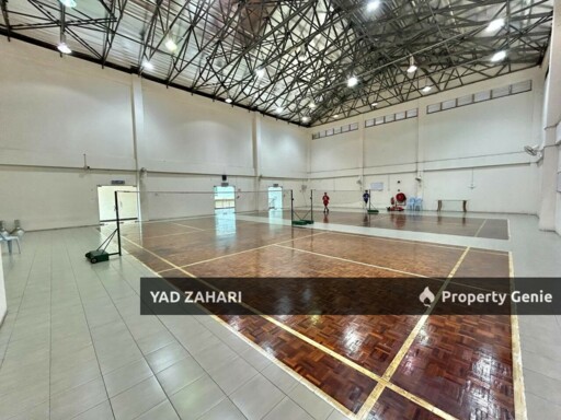 Villa Park, Seri Kembangan | RM330K -  Nicely Renovated, Semi Furnished & Unit Near Lift