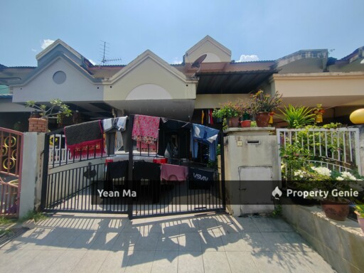 Renovated Unit 2 storey terrace house Desa13 Bandar Country Homes For Sale