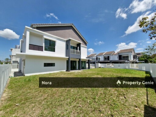 FOR SALE | EXCLUSIVE CORNER LOT LAMAN DELFINA, NILAI IMPIAN