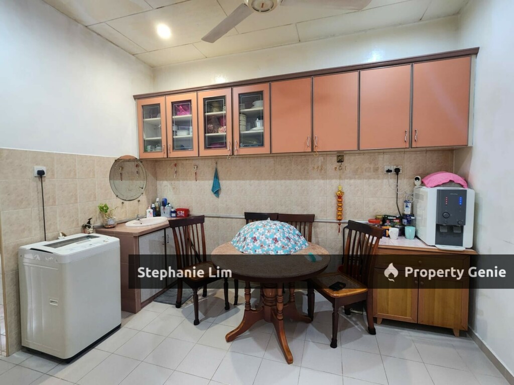 Evergreen Road Fettes Park