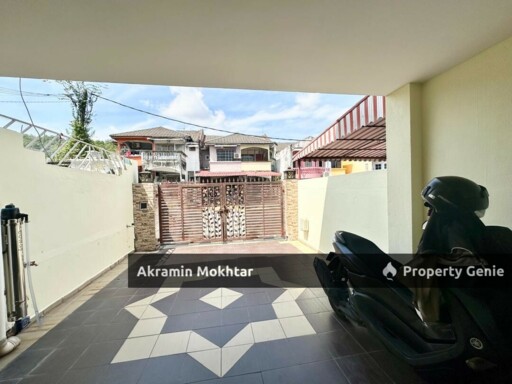 Freehold, Renovated & Extended | Double Storey Terrace Taman Sri Gombak Fasa 9, Batu Caves