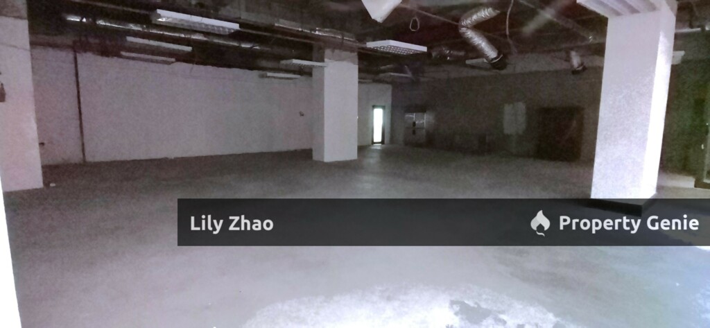 Prime Ground Floor 2,341 sf Retail Shop/Showroom/Offices for Rent in Shopping Complex Likas Square KK City