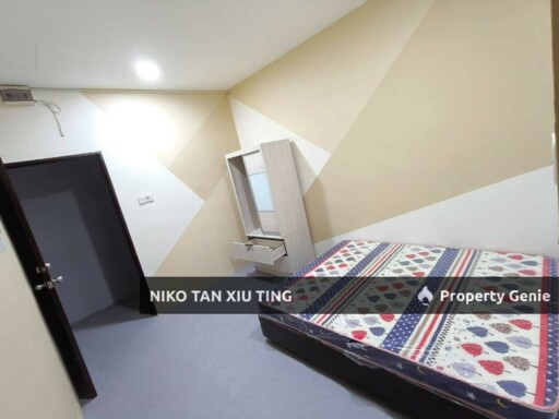 Near CIQ Jln Hijau Semi D Taman Pelangi Johor Bahru