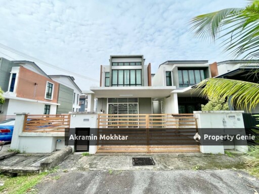 End Lot Double Storey Terrace Taman Saujana KLIA, Sepang