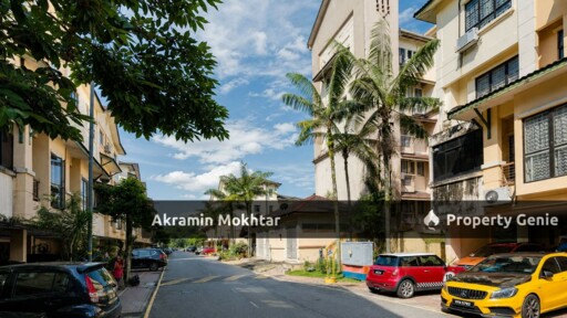 Freehold & Ground Floor | 3 Storey Townhouse Prima Court, Saujana Melawati KL