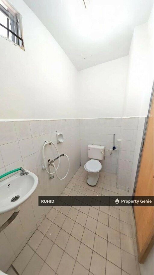 Puteri Wangsa Double Storey Terrace Freehold 4R3B Renovated