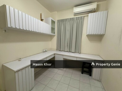 N-PARK CONDOMINIUM 700sf LOW FLOOR POOL VIEW FULLY RENOVATED BATU UBAN