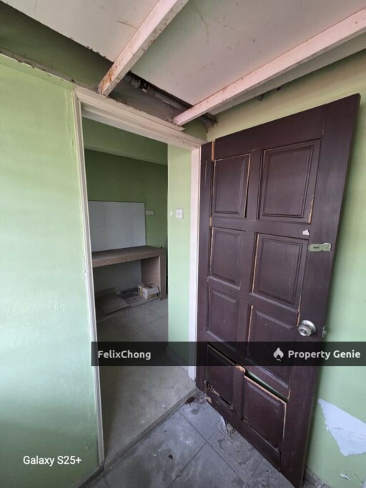 Mutiara Rini Low Cost Flat,Skudai,Level 2,Renovated,Johor Bahru
