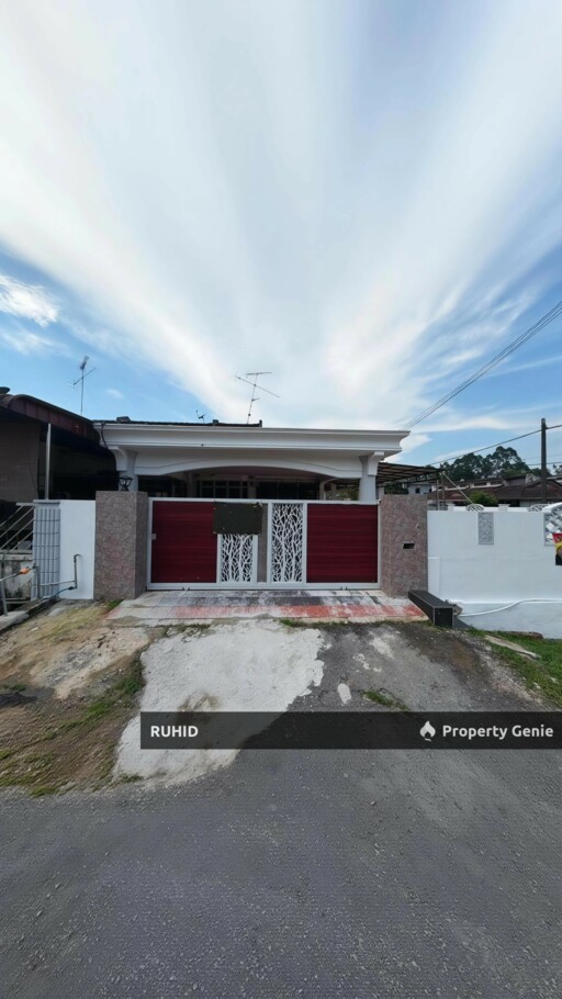 Freehold Single Storey Corner Lot for Sale in Taman Desa, Kulai