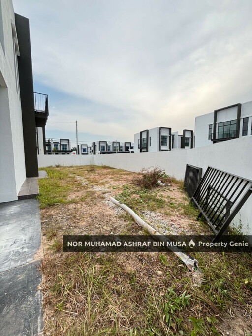 Teres Corner Lot La Casa Lunas, Lunas Kulim Kedah