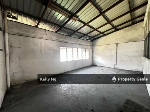Ground Floor & Mezzanine Floor Factory At Meru Klang For Rent