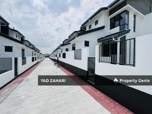 Elmina Green 7, Shah Alam | 2-Storey Terrace 5 Bedrooms | RM1.5M - Endlot, Brand New, Extra Land Back and Side