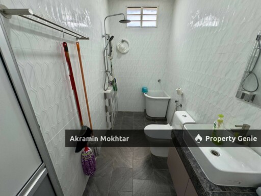 FULLY RENOVATED & FULLY FURNISHED | 2-STOREY TERRACE END LOT TAMAN PUCHONG UTAMA, PUCHONG