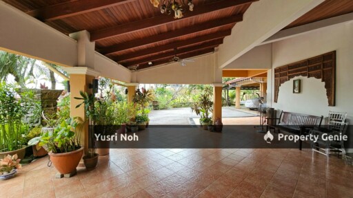 Freehold Double Storey Bungalow With Huge Land @ Bukit Gasing, Petaling Jaya