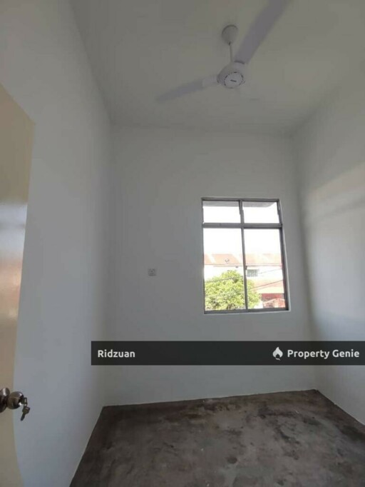 Double Storey Corner Lot, Taman Harmoni, Simpang Renggam