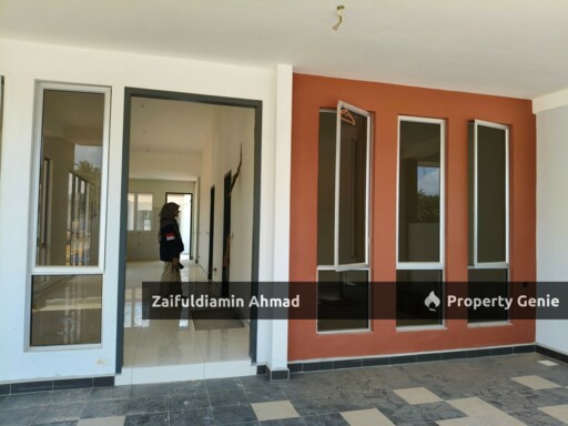 J3 Residence Terraced Home In Dengkil, Freehold 1040 Sqft