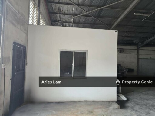 Factory @ Kawasan Perindustrian Tampoi / Near JB Town