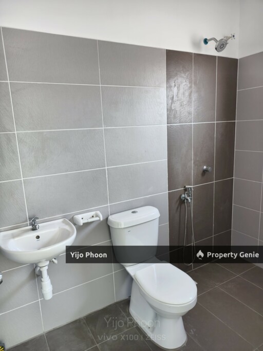 Scientex Rawang Semi-d for rent. Walking distance to Anggun City. All bedroom with own bathroom