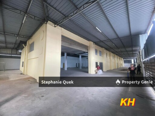 Pandamaran Klang LS 8600sf 100amp 1.5 Storey Semi D Factory For Rent