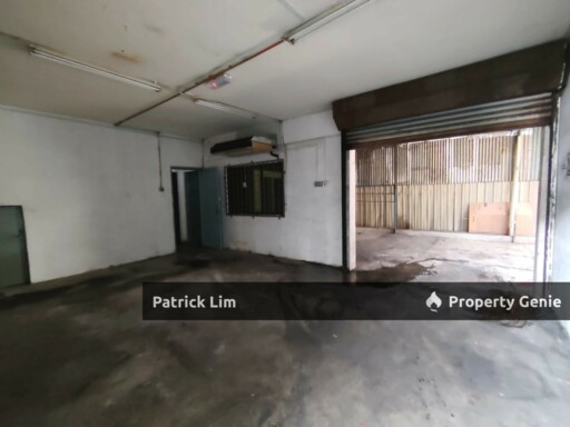 Spacious Factory 4000sqft For Rent @ Taman Merdeka