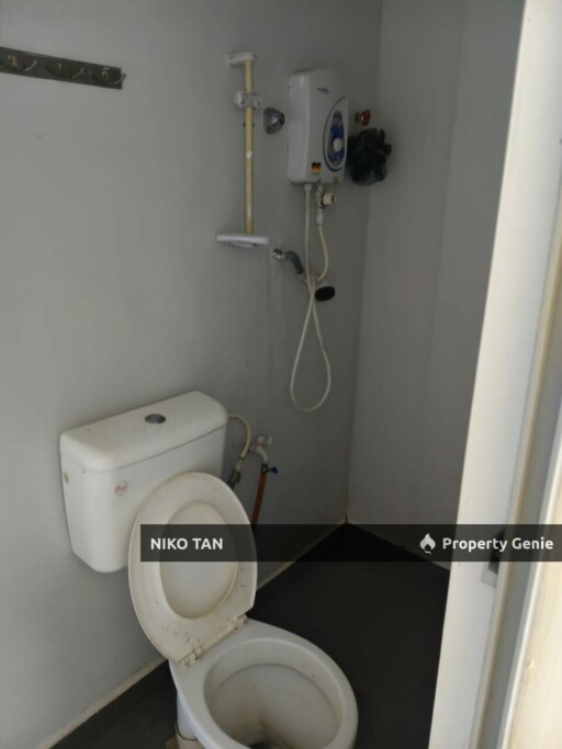 Room For Rent Single Room Jalan Hijau, Taman Pelangi