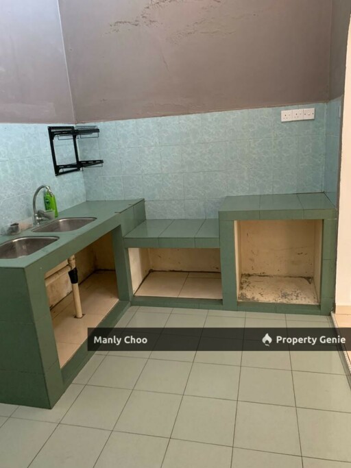 FREEHOLD Single Storey Terrace Seri Krubong nr Cheng Taman Merdeka