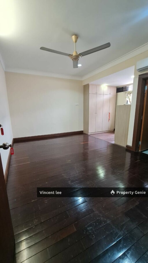 Sri Petaling, 3 Storey Semi-D with 4000sqft Land Size