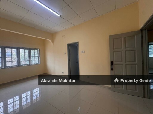 FREEHOLD & REFURBISHED | DOUBLE STOREY CORNER LOT SS1 KAMPUNG TUNKU, PETALING JAYA