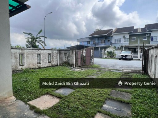 4-Bedroom Home in Bandar Baru Enstek, Negeri Sembilan